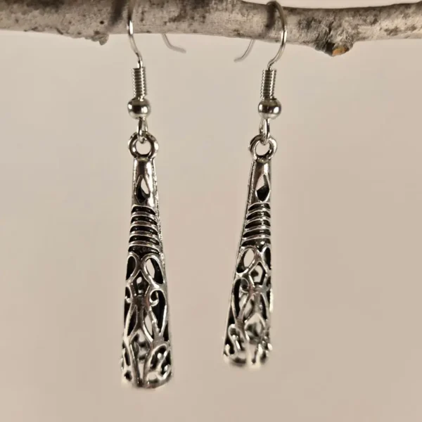 boho flower carved drop earrings