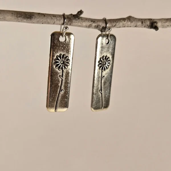 retro daisy earrings