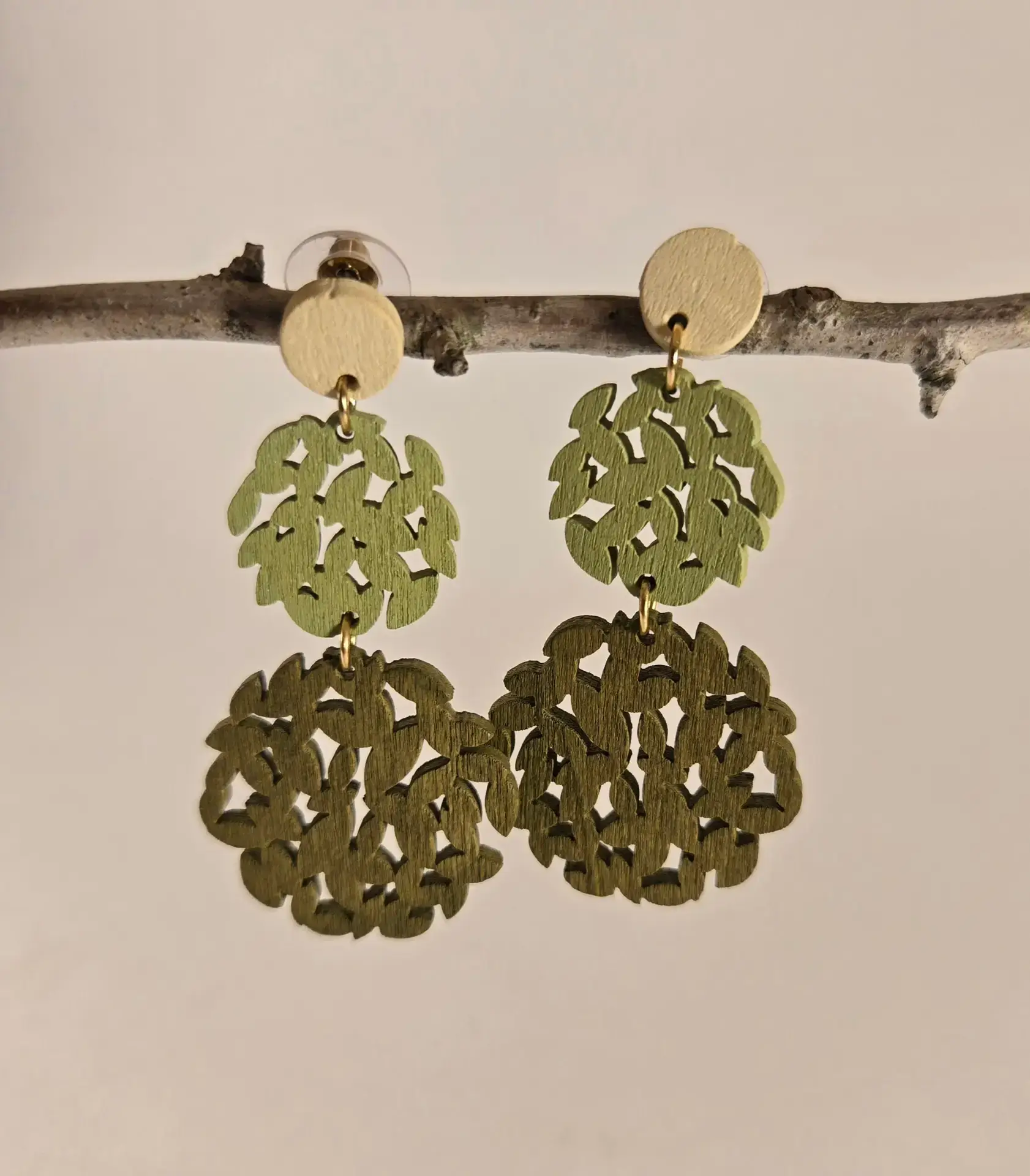 wooden carved circle earrings