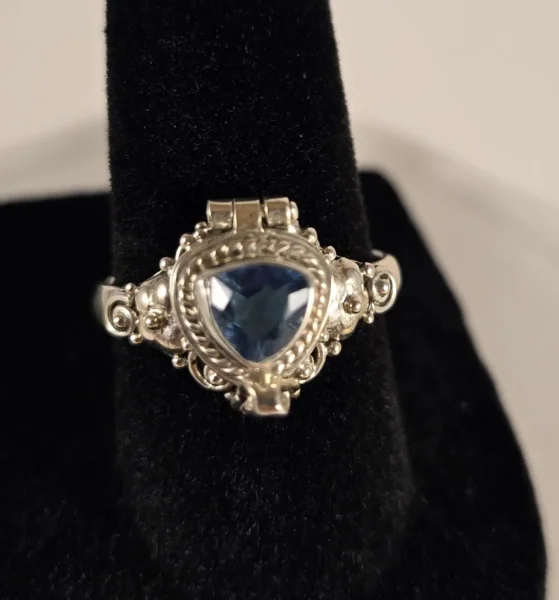 poison gemstone ring