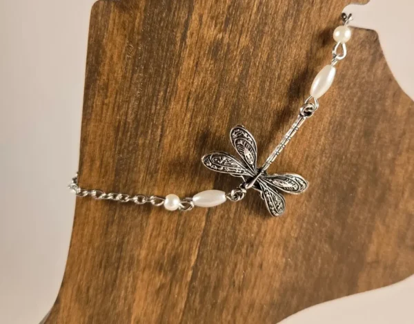 dragonfly and pearls anklet
