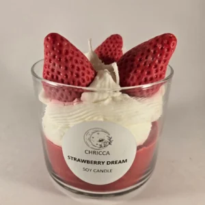 simply strawberry candle