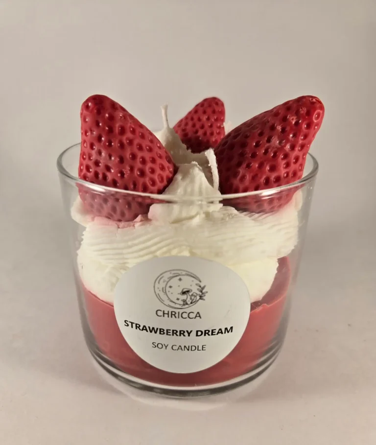 simply strawberry candle