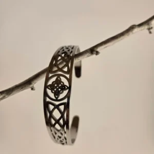 irish knot bangle bracelet