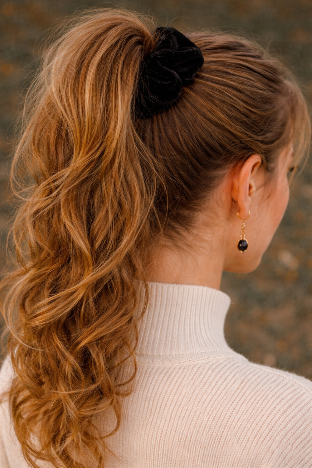 hair scrunchie with pocket - Image 4