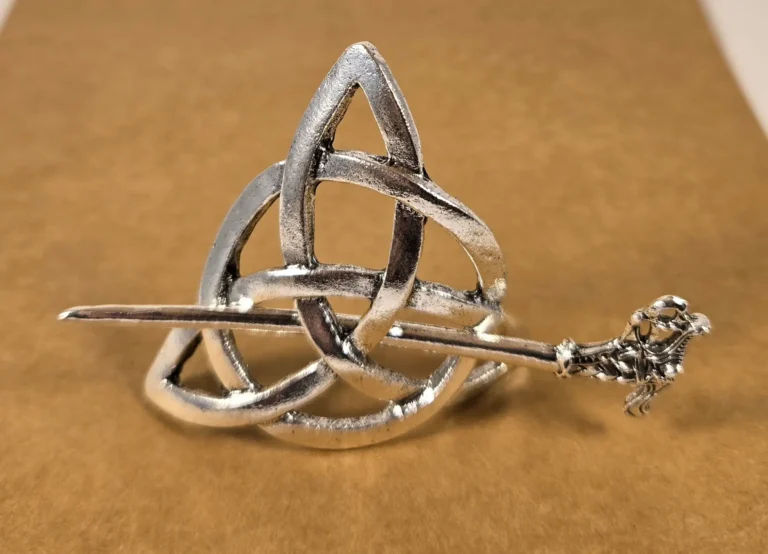 celtic knot scarf pin