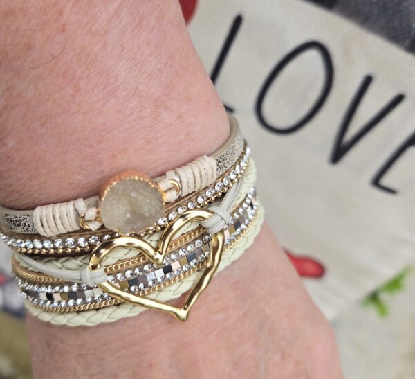 Bohemian Heart Buckle