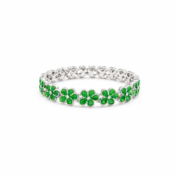 Circle of Clovers